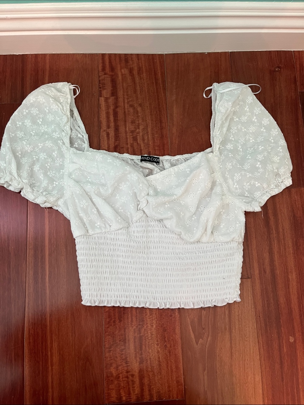 Mind Code White Smocked Puff Sleeve Top Size M